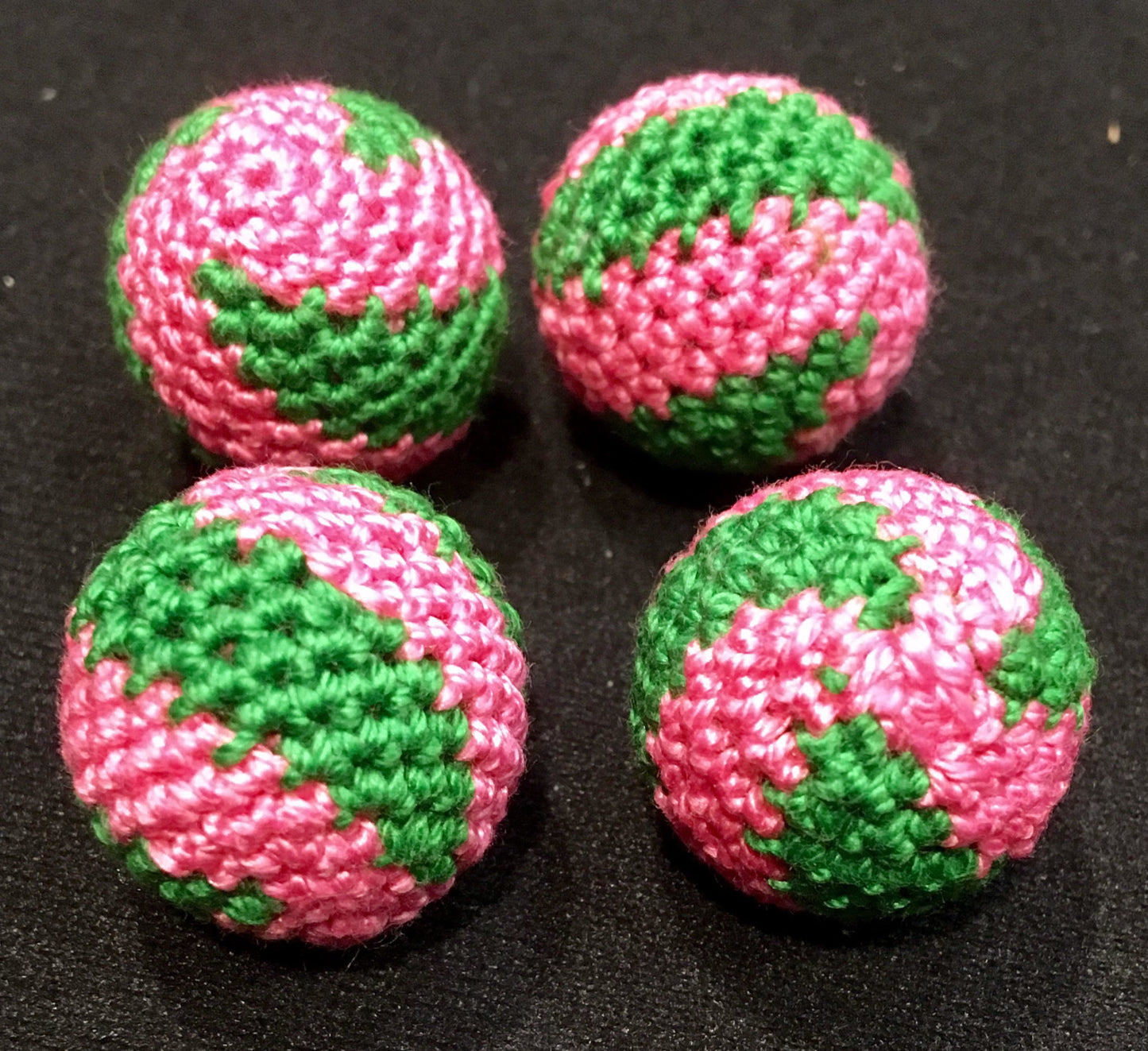 Crocheted Balls Acrylic 4 pk, 3/4 inch - Swirl Pink/Green