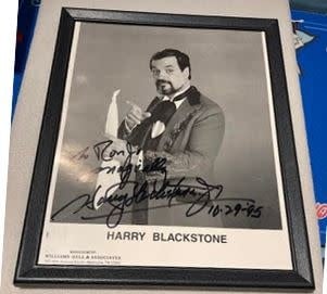 Autograph 8x10 Harry Blackstone Jr.