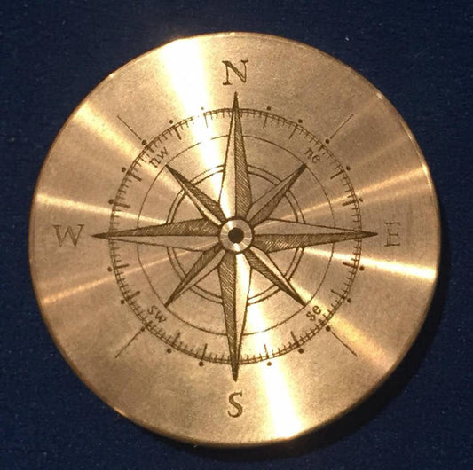 Okito Box Lid Compass 3, Half Dollar